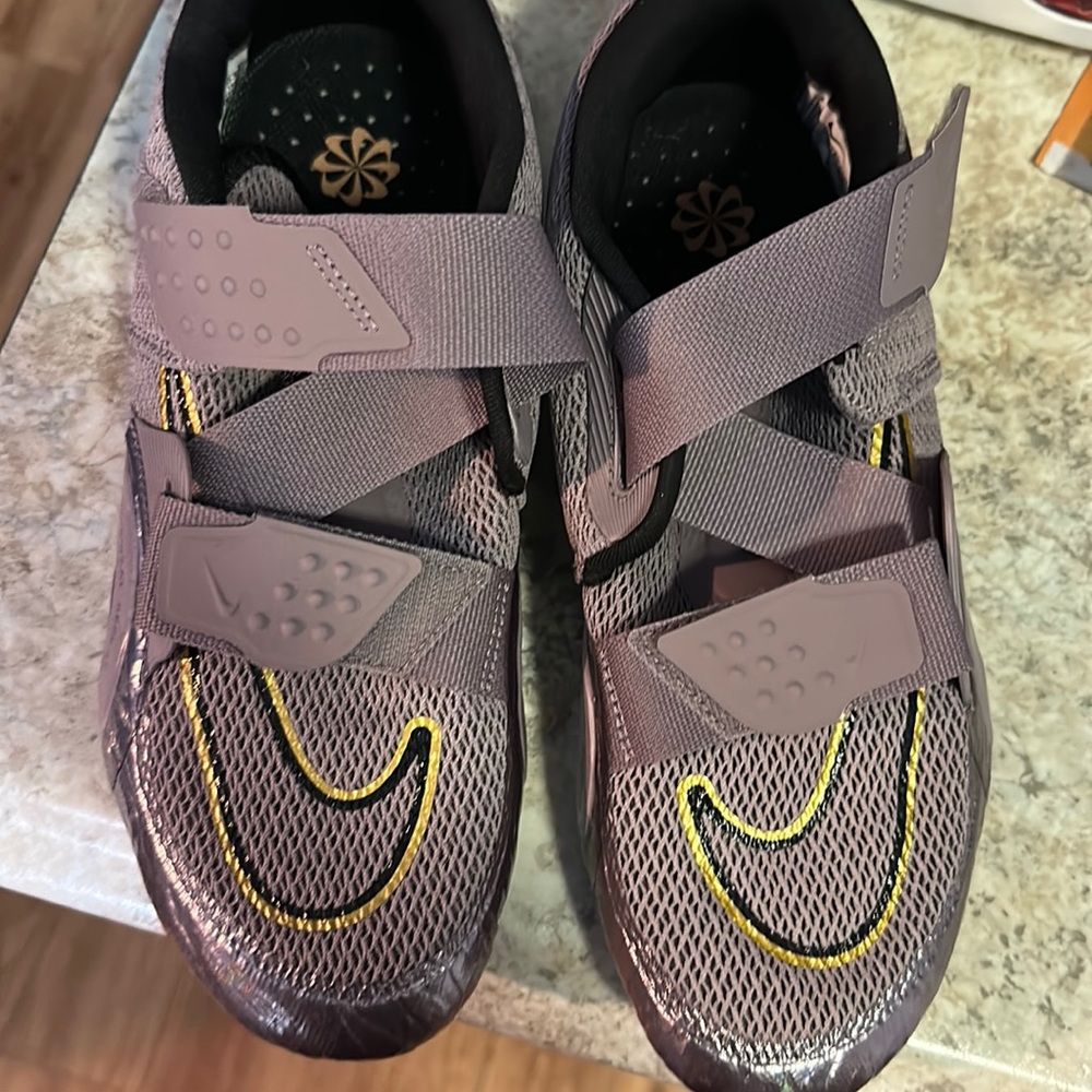 Spinning cycle shoes